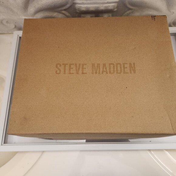 Steve Madden "MIPS-R" Rhinestone Platform Sandals. NIB. Size 8 - Picture 10 of 10